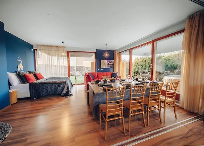 Marvel 2Bd Apartment In Modern Villa With Cozy Terrace