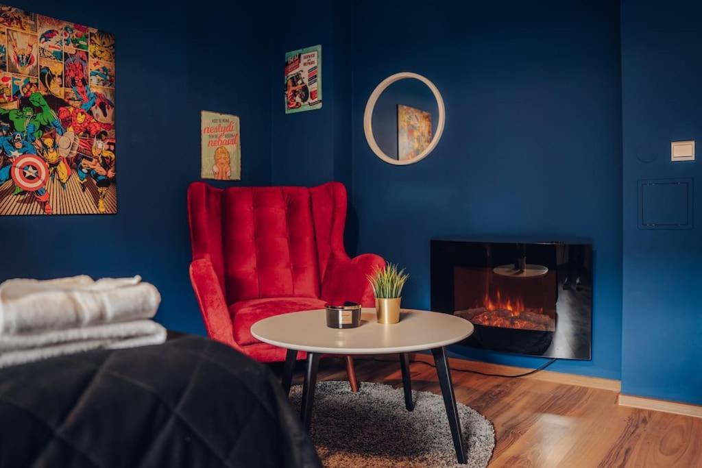 Marvel 2bd In Modern With Cozy Terrace